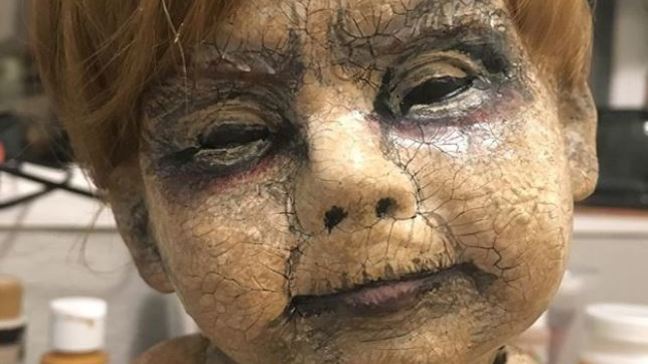 (Instagram/@adoptacreepydoll)