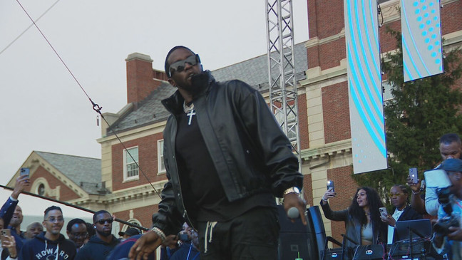 Howard University alumnus and legendary rapper Sean “Diddy” Combs made a surprise return to his alma mater for homecoming weekend and came with a generous gift. (7News)