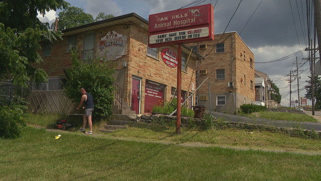 Spreading positivity: Man embarks on 143 acts of kindness mission in 40 days (WKRC){ }