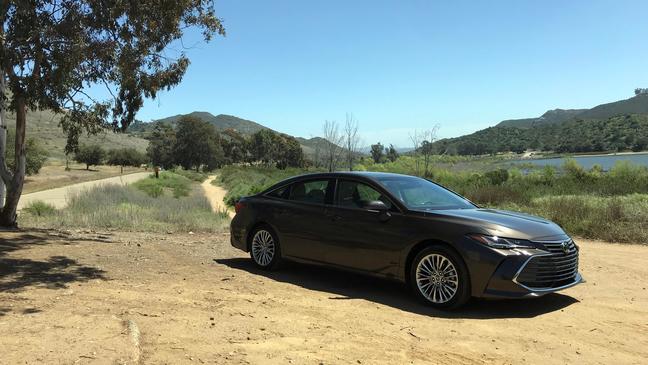 2019 Toyota Avalon{ } (Sinclair Broadcast Group / Jill Ciminillo)