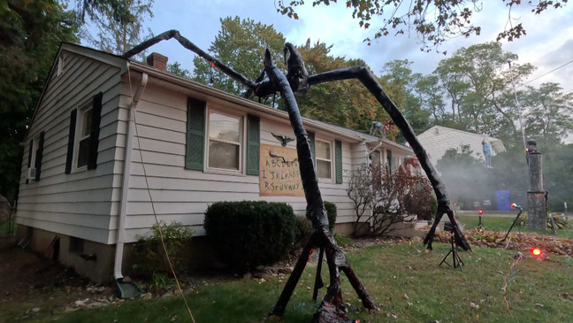 Rhode Island man and his daughter create 'Stranger Things' Halloween display (WJAR)