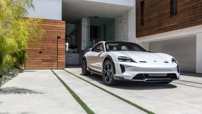 Porsche Mission E Cross Turismo Concept (Image courtesy of{&nbsp;}Dr. Ing. h.c. F. Porsche AG)
