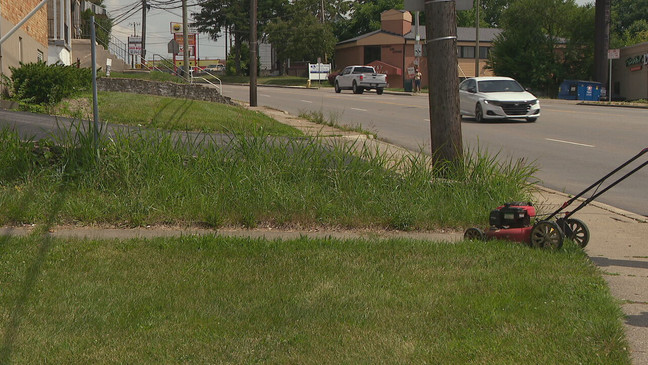 Spreading positivity: Man embarks on 143 acts of kindness mission in 40 days (WKRC){ }