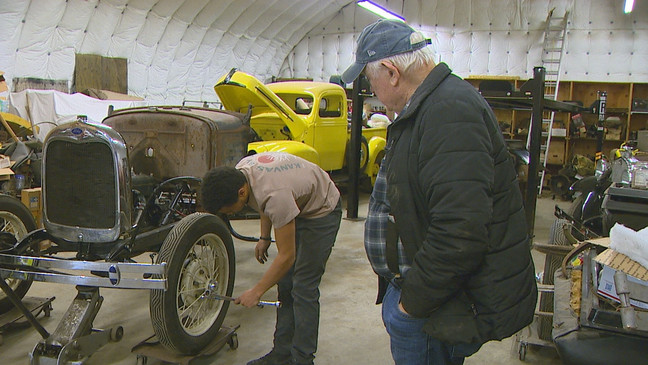 91-year-old car enthusiast, teen bond over restoring vintage Model A Ford (KOMO)