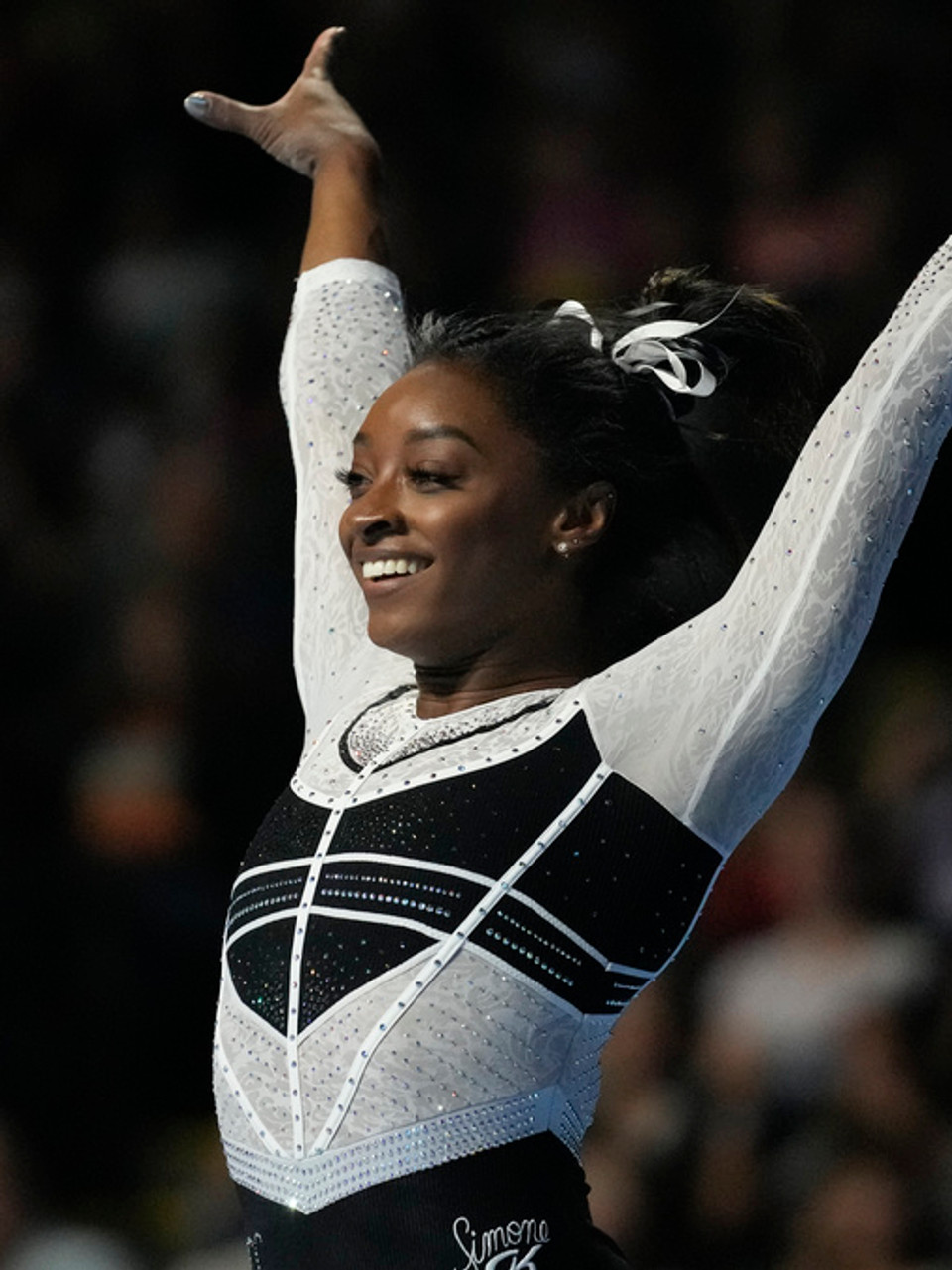 Simone Biles Stoked For New Husband Jonathan Owens After Signing W/ Packers