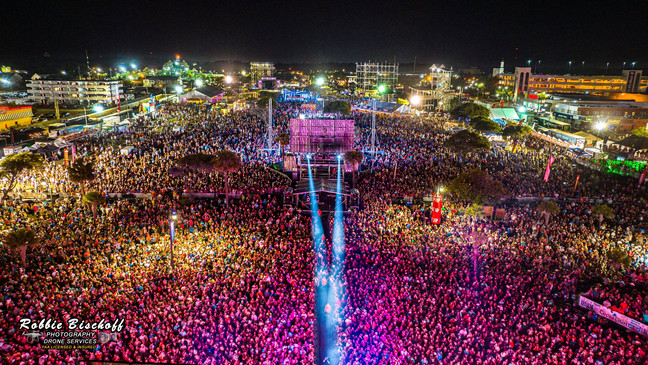 CCMF Night 1 (Credit: Robbie Bischoff Photography)