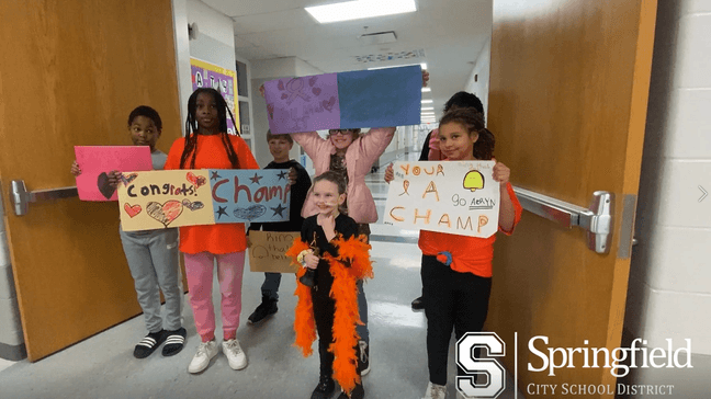 An elementary school in Illinois celebrated a kindergarten student who is now cancer-free! (Photo: Springfield City School District via WKEF) 