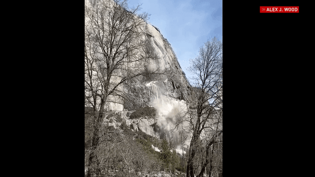 Video: Dust lingers following El Capitan rockslide (Photo: Alex J. Wood)