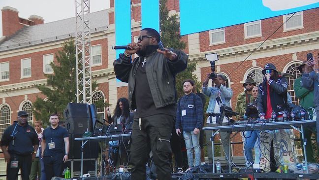 Howard University alumnus and legendary rapper Sean “Diddy” Combs made a surprise return to his alma mater for homecoming weekend and came with a generous gift. (7News)