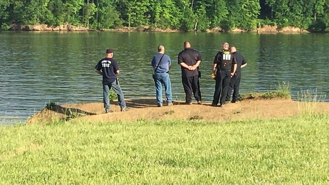 Authorities were searching for a kayaker who went underwater and vanished while helping a friend at Alum Creek State Park in Ohio. (WSYX/WTTE)