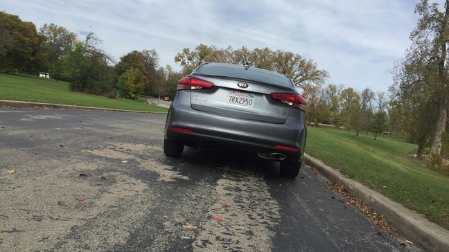 2017 Kia Forte (Sinclair Broadcast Group / Jill Ciminillo)