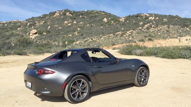 2017 Mazda MX-5 Retractable Fastback (Sinclair Broadcast Group / Jill Ciminillo)