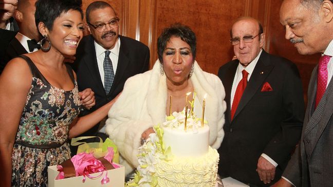 Reporter Tamron Hall, from left, Willie Wilkerson, singer Aretha Franklin, music executive Clive Davis and Rev. Jesse Jackson Sr. attend Aretha Franklin's 74th Birthday Celebration at the Ritz-Carlton on Thursday, April 14, 2016, in New York. (Photo by Donald Traill/Invision/AP)