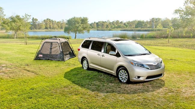 2015 Toyota Sienna (Image courtesy of Toyota Motor Sales, USA)