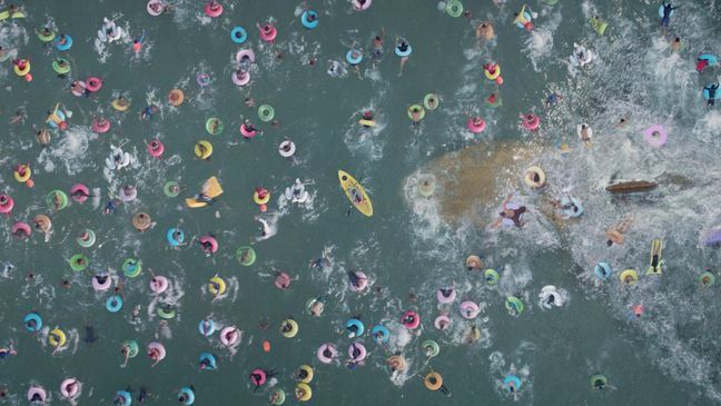 A scene from Warner Bros. Pictures' and Gravity Pictures' action adventure "THE MEG," a Warner Bros. Pictures release. (Warner Bros. Pictures)