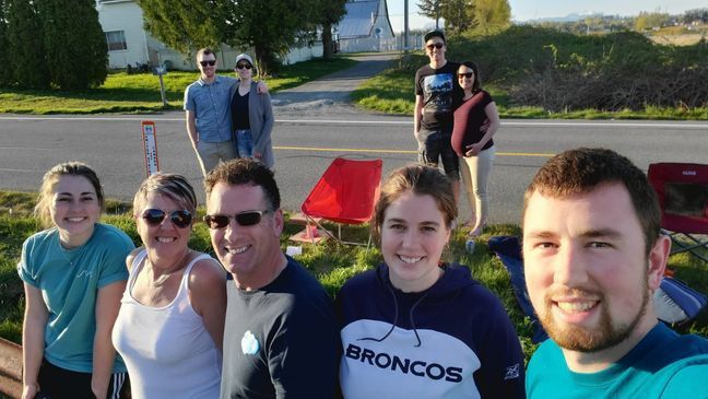 Gavin Willis' family gets together at the U.S. Candian border in Lynden, Wash. to catch up. (Photo courtesy: Gavin Willis)