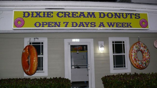 Man breaks into donut shop, steals box of money in Port St. Lucie. (PSLPD)