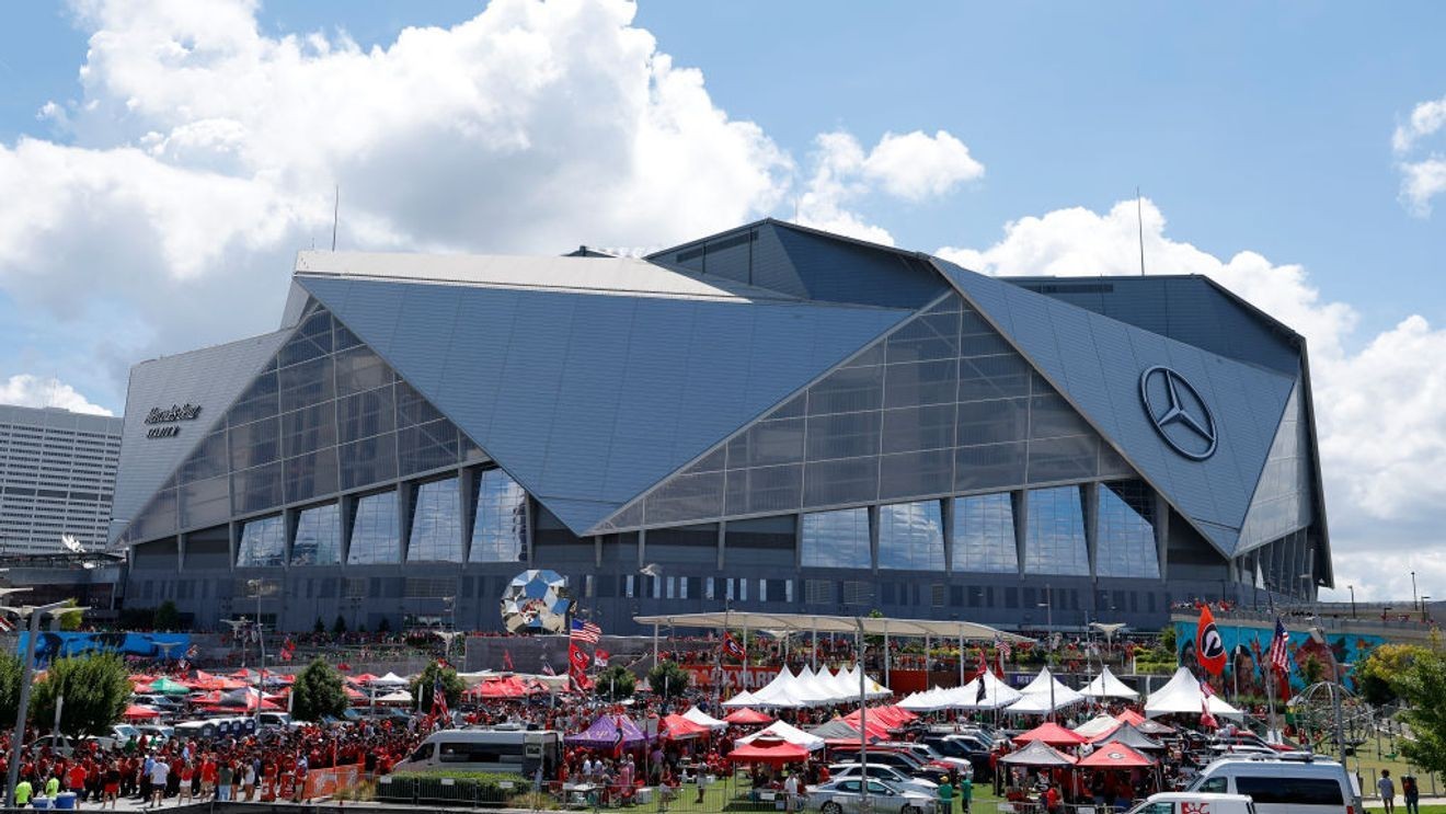 Image for story: 20 of the best schools for tailgating this college football season