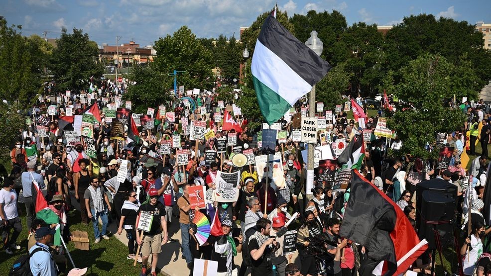 Protesters march to the Democratic National Convention after a rally at Union Park Monday, Aug. 19, 2024, in Chicago. (AP Photo/Noah Berger)