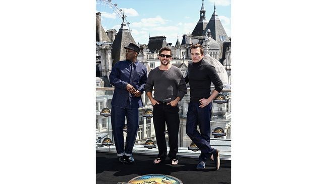 LONDON, ENGLAND - JUNE 16: (L-R) Mahershala Ali, Jonathan Bailey and Rupert Friend attend the "Jurassic World Rebirth" photocall at The Corinthia Hotel on June 16, 2025 in London, England. (Photo by Gareth Cattermole/Getty Images)