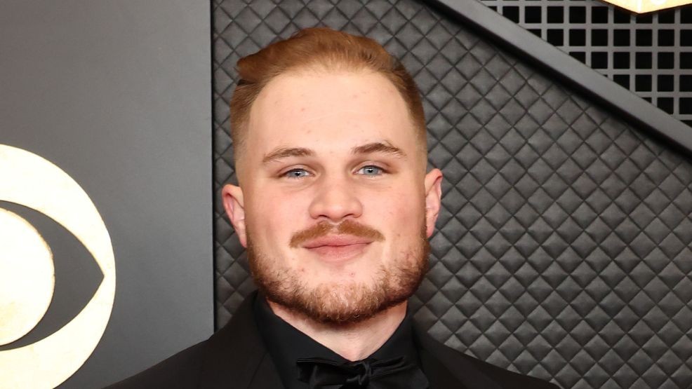 Image for story: Zach Bryan hasn’t 'touched alcohol in two months' after struggling with mental health