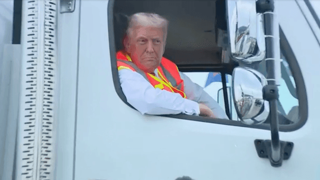 {p}Donald Trump spoke in Green Bay, Wisconsin from a garbage truck on Wednesday, October 30, 2024. (Pool){/p}