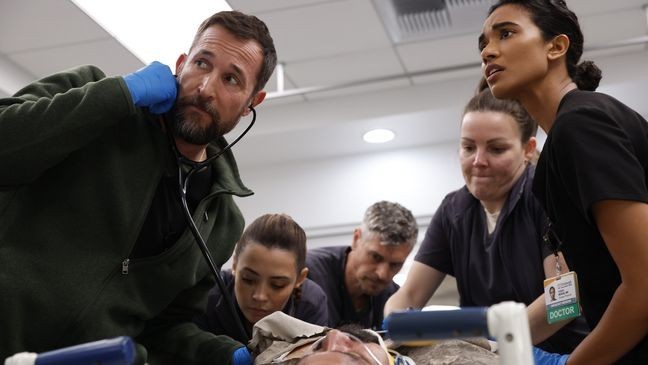 Robby and the battling savants try and diagnose DKA Orlando. (Warrick Page/MAX)