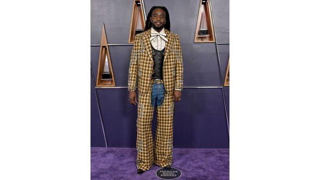 Shaboozey attends the 2025 American Music Awards at Fontainebleau Las Vegas on May 26, 2025 in Las Vegas, Nevada. (Credit: David Becker/Getty Images)
