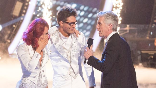 DANCING WITH THE STARS - "Finale" - After weeks of stunning competitive dancing, the final four couples advance to the season finale of "Dancing with the Stars," live, MONDAY, NOV. 19 (8:00-10:00 p.m. EST), on The Disney General Entertainment Content via Getty Images Television Network. (Kelsey McNeal/Disney General Entertainment Content via Getty Images)SHARNA BURGESS, BOBBY BONES, TOM BERGERON