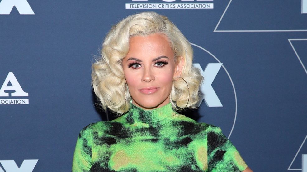 Image for story: Jenny McCarthy says she 'had growths on my eyeballs' after nasty infection