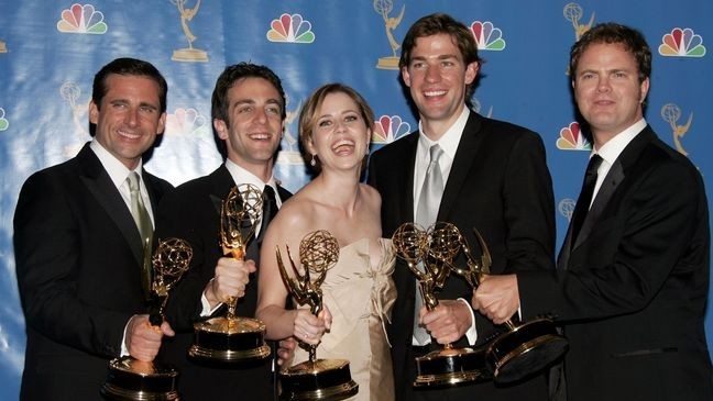 LOS ANGELES - AUGUST 27: Actor Steve Carell, actor B.J. Novak, actress Jenna Fischer, actor John Krasinski and actor Rainn Wilson poses in the press room after winning "Outstanding Comedy Series" for "The Office " at the 58th Annual Primetime Emmy Awards at the Shrine Auditorium on August 27, 2006 in Los Angeles, California. (Photo by Frazer Harrison/Getty Images)