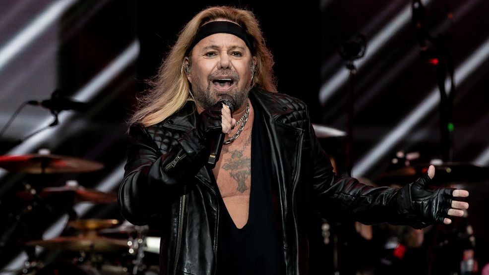 Image for story: Mötley Crüe’s Vince Neil had to 'learn to walk again' after suffering a stroke