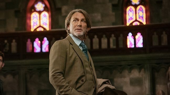 Wake Up Dead Man: A Knives Out Mystery. (L-R) Josh O’Connor and Daniel Craig in Wake Up Dead Man: A Knives Out Mystery. Cr. John Wilson/Netflix © 2025