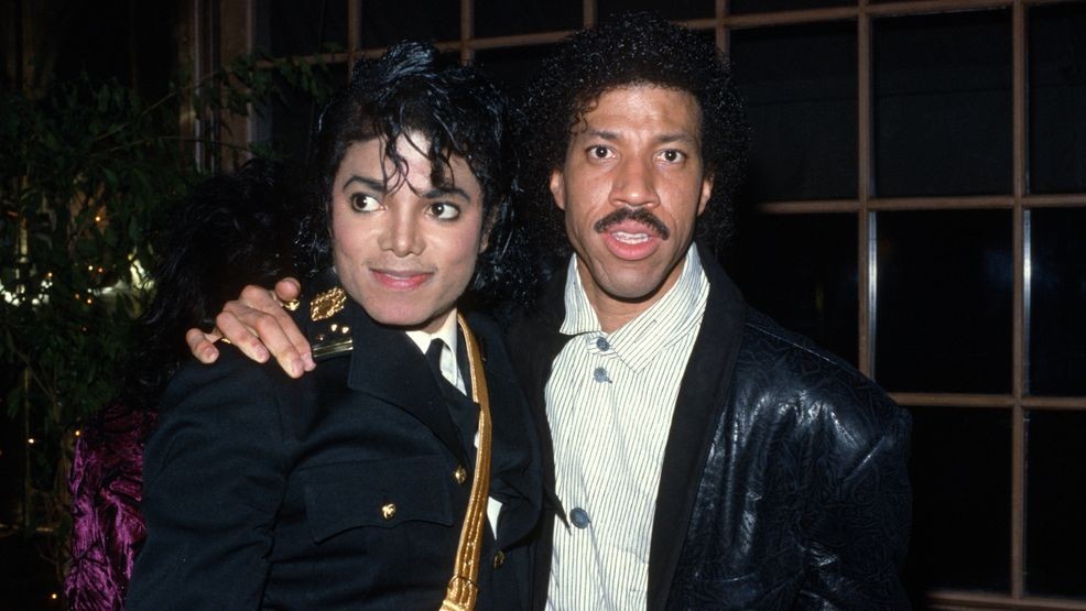 Image for story: Lionel Richie claims 'crooks' tried to take advantage of him and Michael Jackson