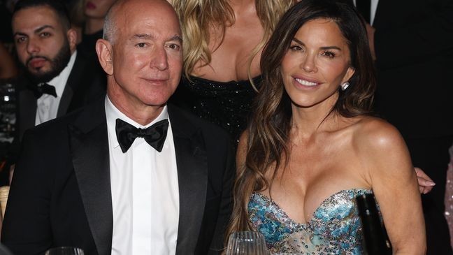 CAP D'ANTIBES, FRANCE - MAY 22: CAP D'ANTIBES, FRANCE - MAY 22:  Jeff Bezos and Lauren Sánchez attend the amfAR gala Cannes 2025 presented by Chopard at Hotel du Cap-Eden-Roc on May 22, 2025 in Cap d'Antibes, France. (Photo by Pascal Le Segretain/amfAR/Getty Images for amfAR)