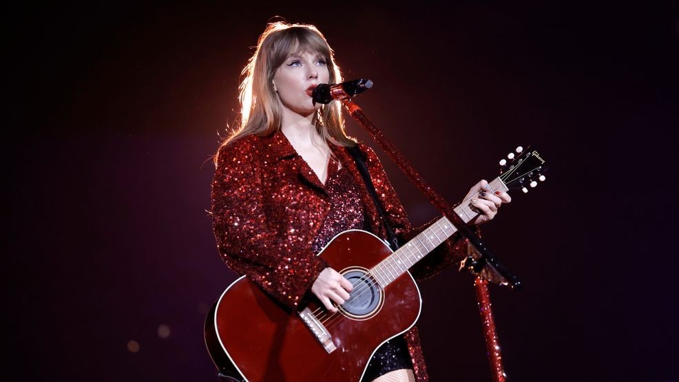 Image for story: Taylor Swift is 'so tired,' has no plans for 'Life of a Showgirl' tour