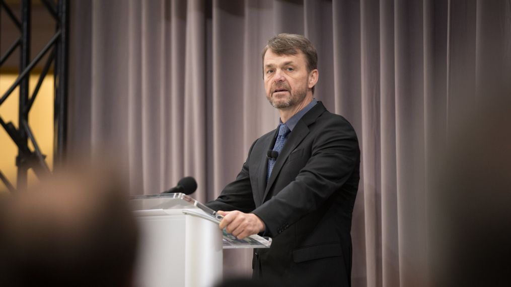 In this Sept. 27, 2018, file photo, Mike Manley, CEO of Fiat Chrysler Automobiles, addresses employees while commemorating their former CEO, Sergio Marchionne. Manley has announced management changes two months after taking over. (Image courtesy of Fiat Chrysler Automobiles)