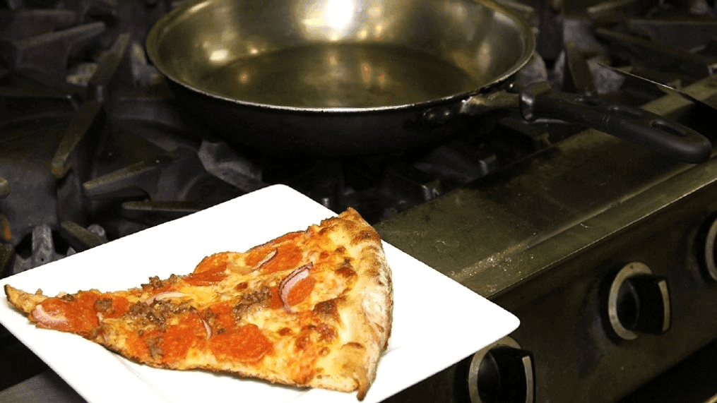 If you're using a microwave, you've been reheating your pizza wrong your whole life. (Circa)