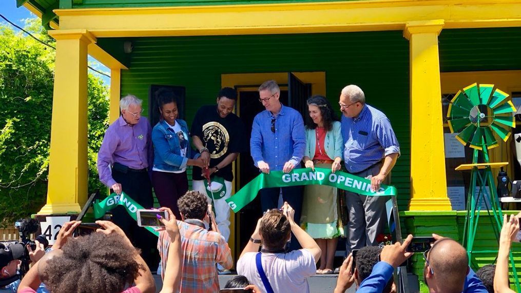 Nation's first hip-hop themed pot shop opens in Portland (Photo from Rep. Blumenauer's Twitter page)