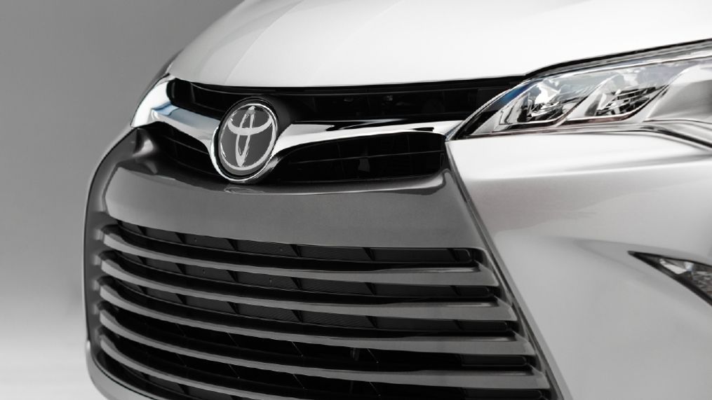 2015 Toyota Camry (Image Courtesy of Toyota Motor Sales)