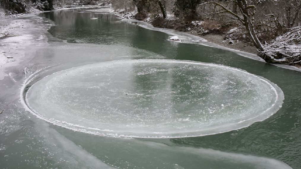 Spinning ice circle in the Snoqualmie River. (Courtesy Kaylyn Messer)