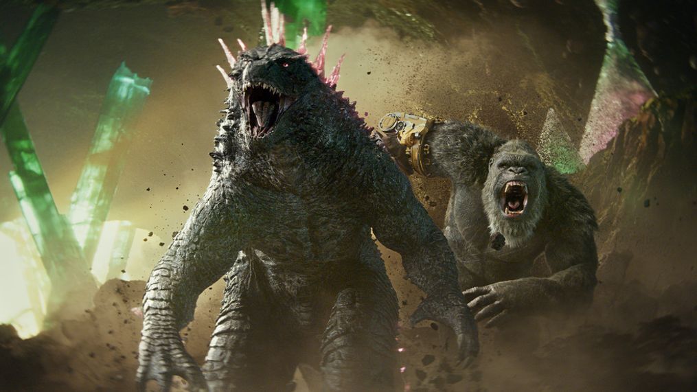 (L to r) GODZILLA and KONG in Warner Bros. Pictures and Legendary Pictures’ action adventure “GODZILLA x KONG: THE NEW EMPIRE,” a Warner Bros. Pictures release. (Photo: Warner Bros.)
