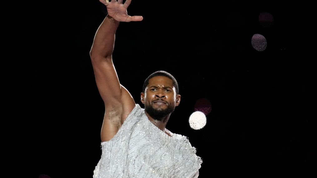 Usher performs during halftime of the NFL Super Bowl 58 football game between the San Francisco 49ers and the Kansas City Chiefs on Sunday, Feb. 11, 2024, in Las Vegas. (AP Photo/Ashley Landis)