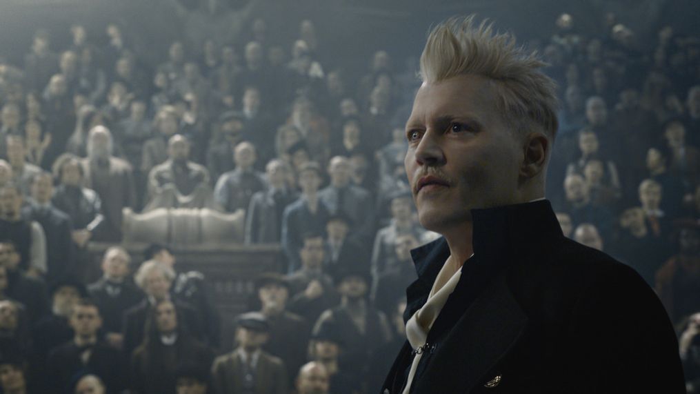 JOHNNY DEPP as Gellert Grindelwald in Warner Bros. Pictures' fantasy adventure "FANTASTIC BEASTS: THE CRIMES OF GRINDELWALD,” a Warner Bros. Pictures release.{&nbsp;}(Photo: Warner Bros.)