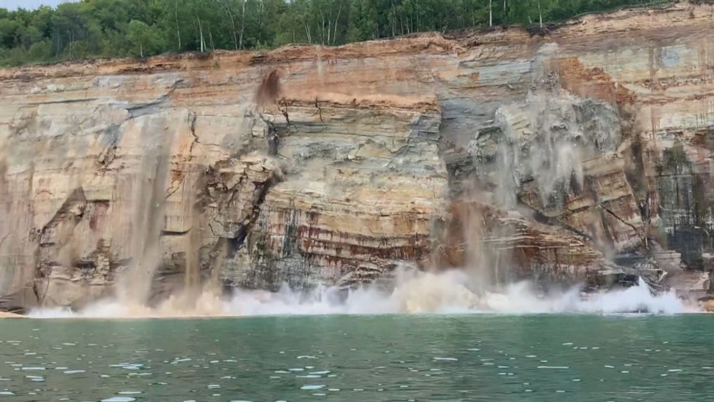 Cliff face at Pictured Rocks falls into Lake Superior. (Photo: Jahn Martin)