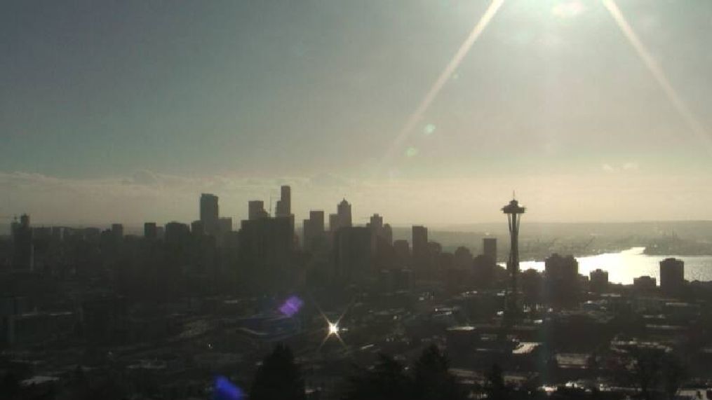 Sun breaks out in Seattle the morning of Tuesday, Dec. 20., 2016. Will the dry weather return for the weekend? (KOMO)