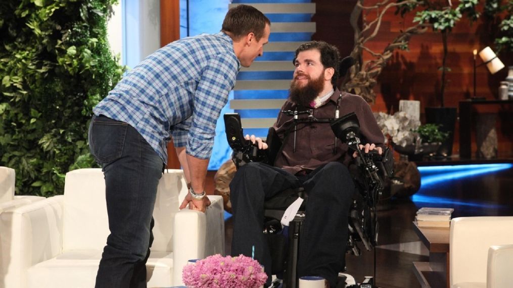 Paralyzed New Orleans Saints super fan from Utah gives update to Ellen, meets Drew Brees. (Photo: Michael Rozman/Warner Bros.)