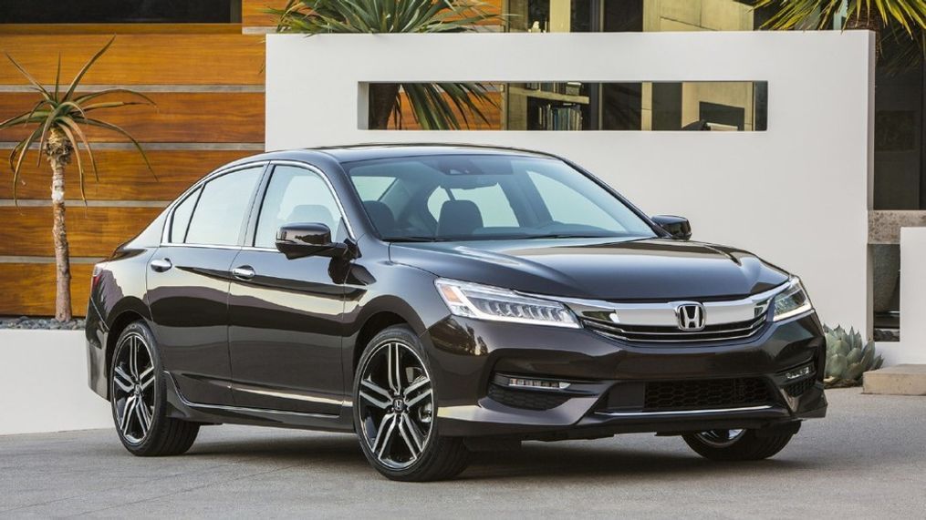 2016 Honda Accord Sedan (Image courtesy of American Honda Motor Co.) 