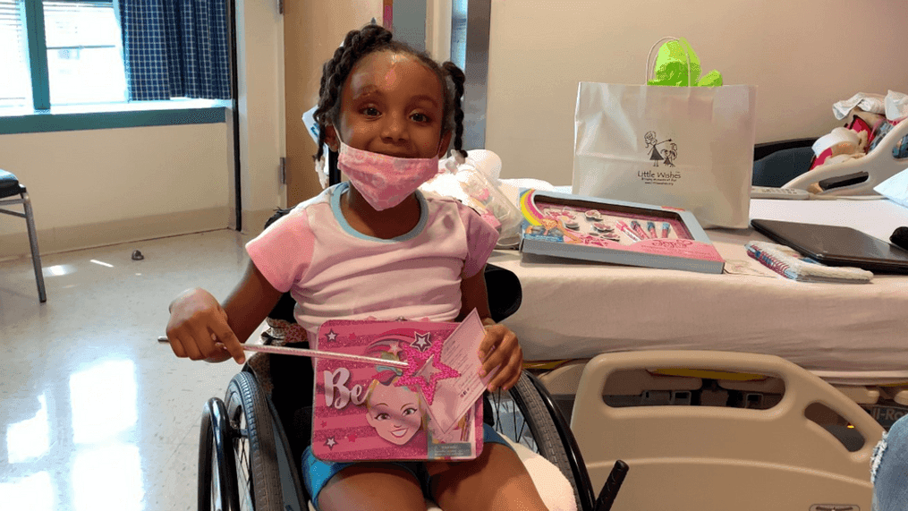 5-year-old girl sings along to favorite song while recovering from spinal cord injury (Shriners Hospitals for Children - Houston)