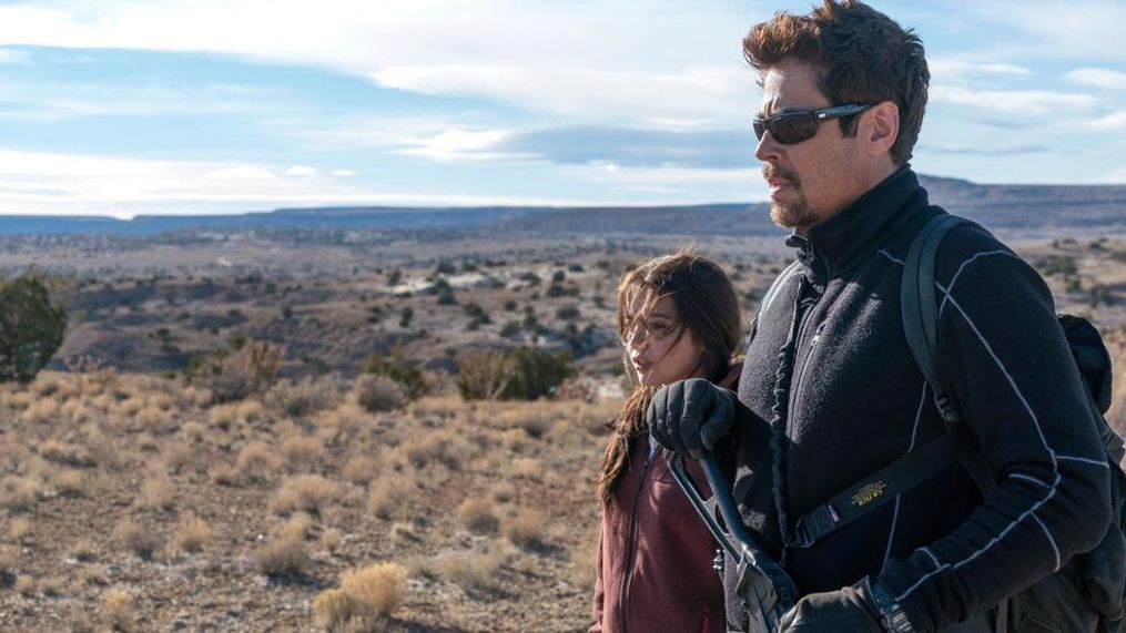 Benicio Del Toro and Isabela Moner in SICARIO: Day of the Soldado (Photo: Sony Pictures)